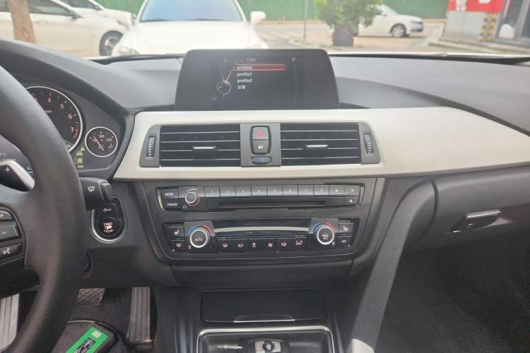 Used BMW 3 Series 2015 328Li Fashion Model
