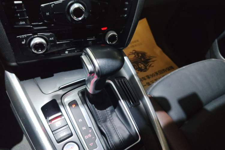 Used Audi Q5 2017 Plus 40 TFSI Technology Model
