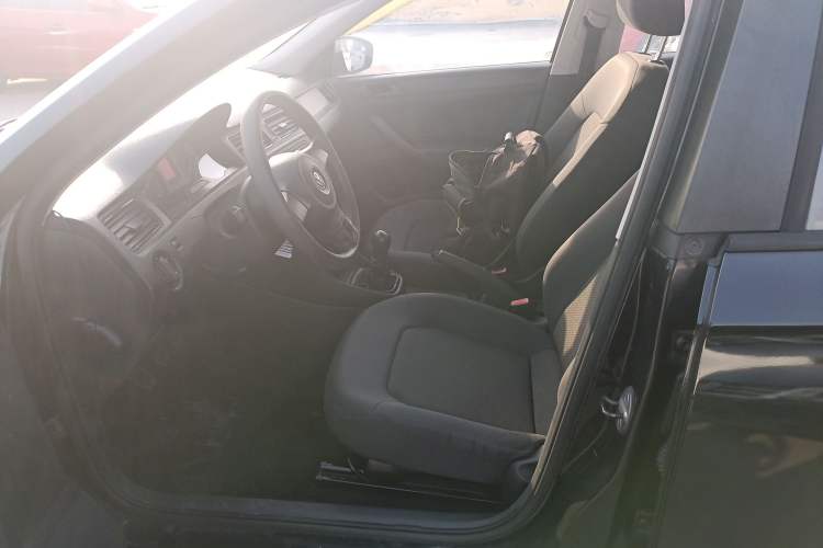 Used Volkswagen Santana 2013 1.4L Manual Fashion Edition