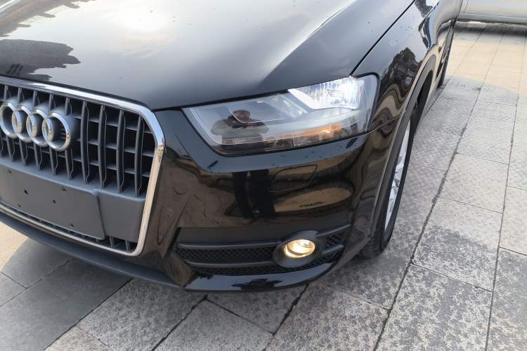 Used Audi Q3 2015 30 TFSI Ambition Edition