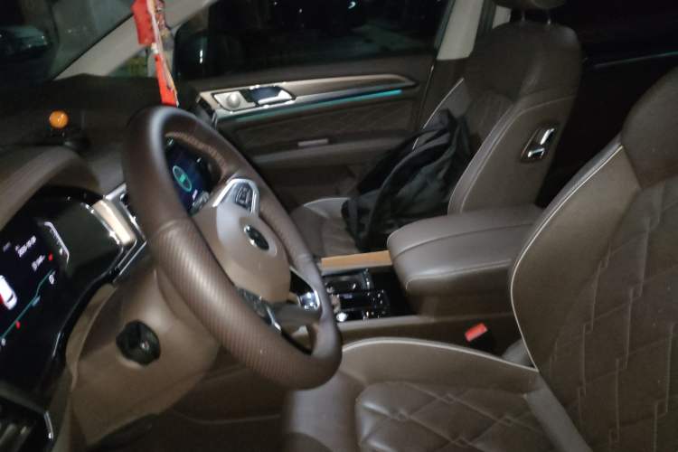 Used Volkswagen Viloran 2020 380TSI Prestige Edition
