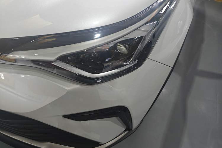 Used Toyota IZOA 2021 2.0L Yichi Version