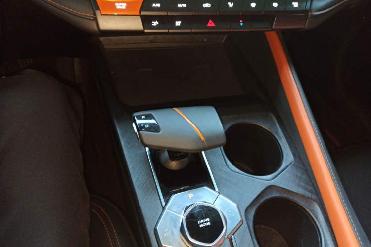 Used Changan UNI-V 2022 1.5T Prestige Version