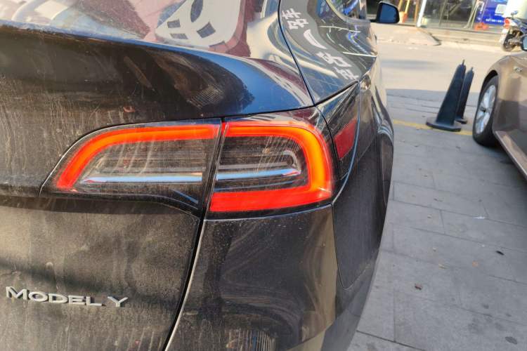 Used Tesla Model Y 2024 Rear-Wheel-Drive Version