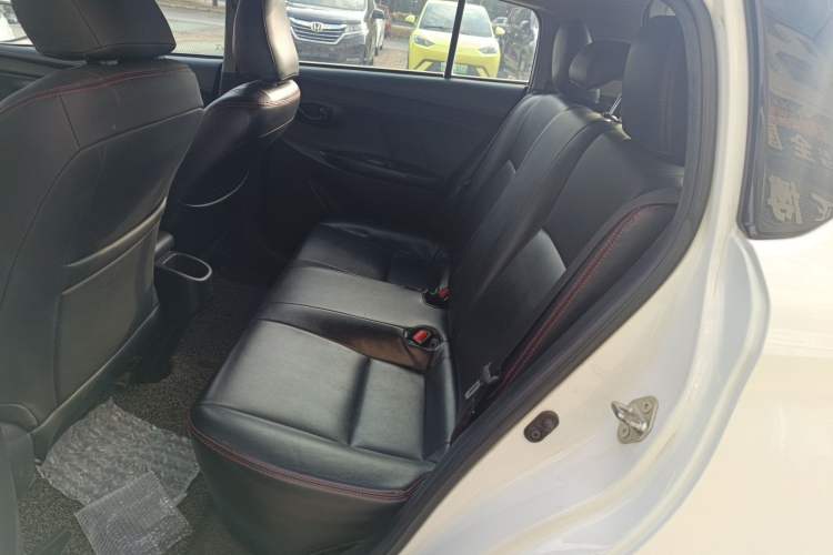 Used Toyota YARiS L 2016 Revised 1.5E CVT Charming Edition