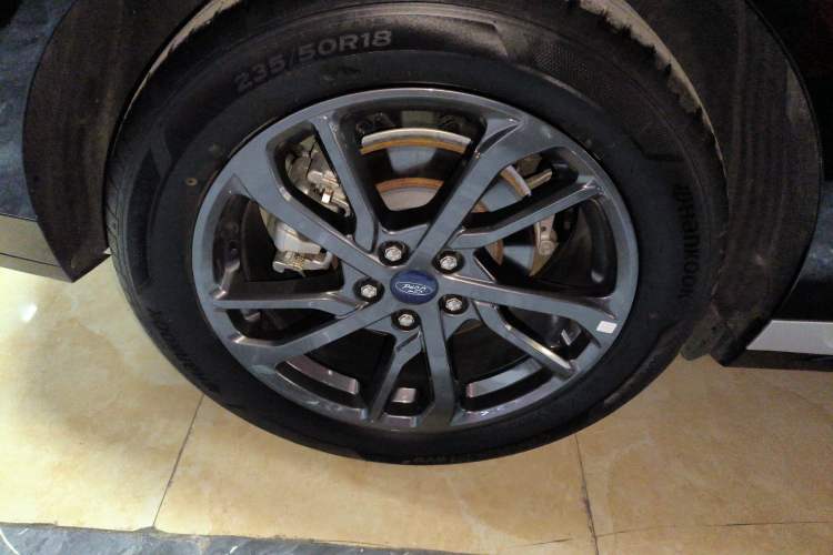 Used Ford Mondeo 2025 2.0T EcoBoost Luxury Version
