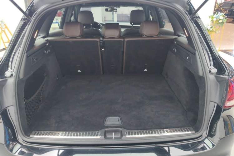 Used Mercedes-Benz GLC 2020 GLC 260 L 4MATIC Dynamic Model
