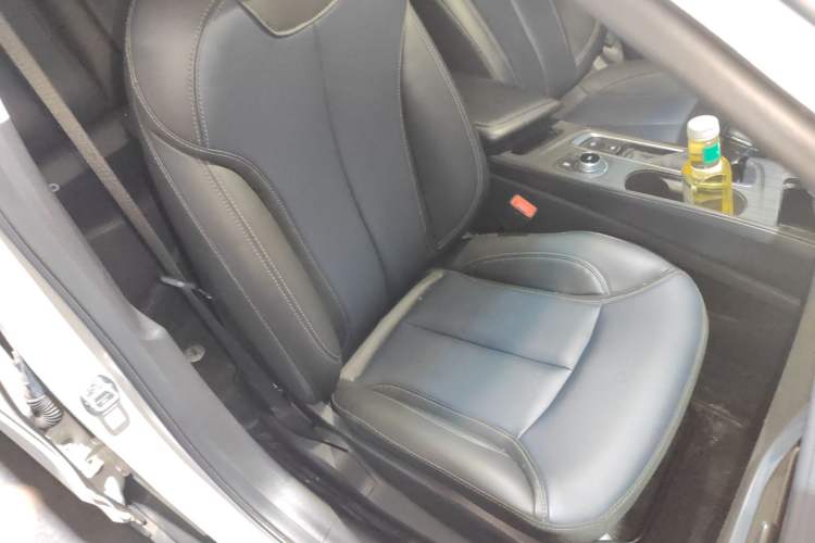 Used Buick Velite 6 2023 430km Range Commuter Version
