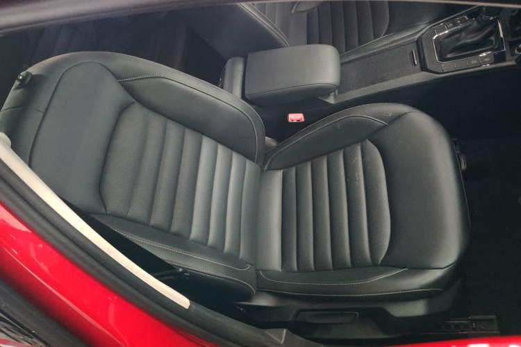 Used Volkswagen Lamando 2019 280TSI DSG Comfort Edition China VI standard
