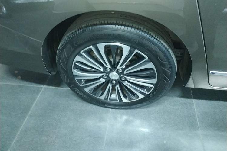 Used Buick GL8 2020 ES Land Cruiser 653T Flagship Model
