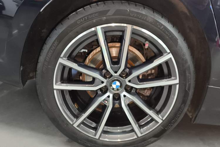 Used BMW 3 Series 2020 Facelifted 325Li xDrive M Sport Package
