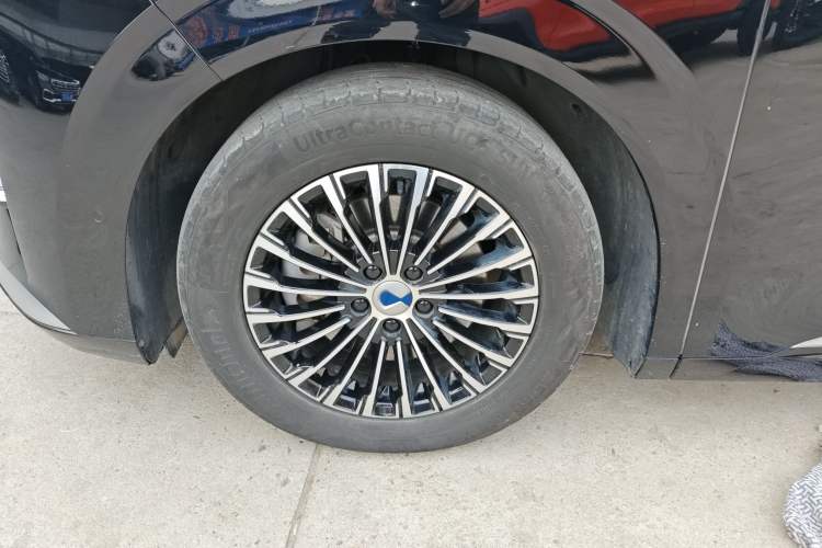 Used Denza D9 2022 DM-i 970 Four-Wheel Drive Flagship Model