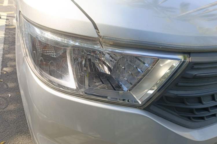 Used Wuling Hongguang V 2022 1.5L Jingqu Edition Electric-Assist LAR
