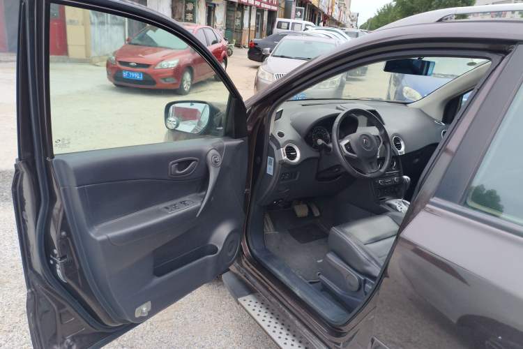 Used Renault Koleos 2014 Revised Version 2.0L Two-Wheel Drive Smart Enjoyment Edition
