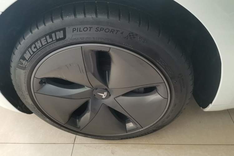 Used Tesla Model 3 2019 Standard Range Rear-Drive Upgraded Version
