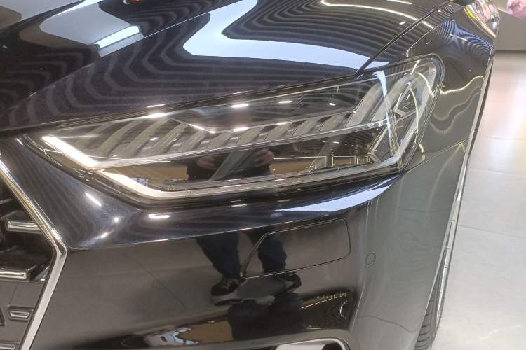 Used Audi A7L 2024 45TFSI quattro S-line Visionary Edition Flow Crystal Package