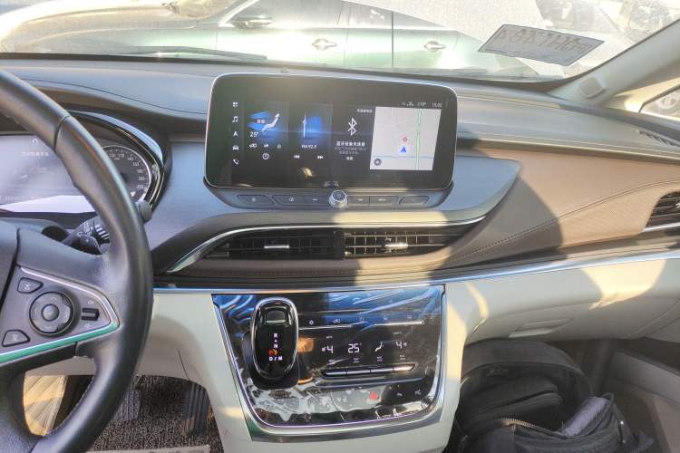 Used Buick GL8 2021 Land Cruiser Executive Class 652T Smart Luxury Model