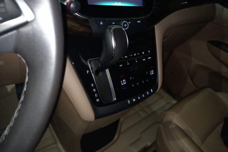 Used Buick GL8 2018 ES 28T Flagship Model China VI Standard
