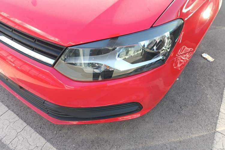 Used Volkswagen Polo 2016 1.4L Manual Fashion Model