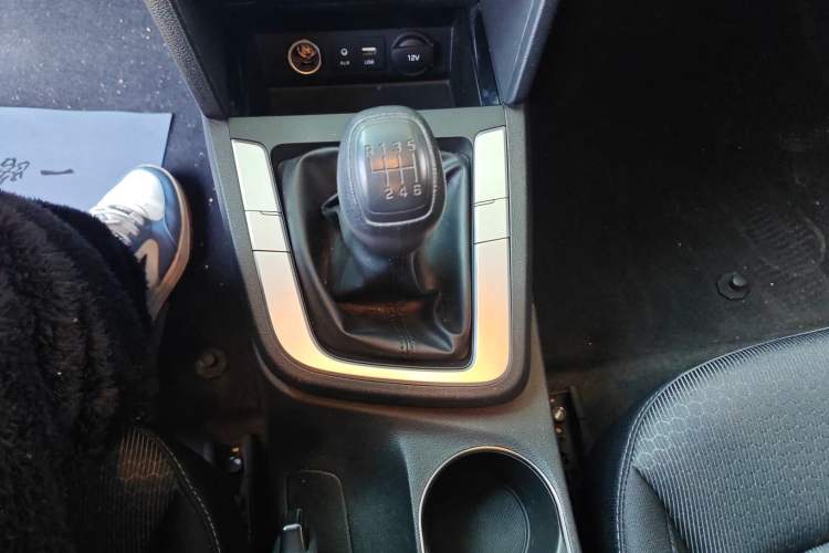 Used Hyundai Elantra 2016 1.6L Manual ZhiXuan·Youth Edition
