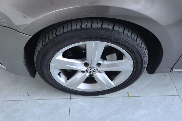 Used Volkswagen Magotan 2016 1.8TSI Luxury Comfort Model
