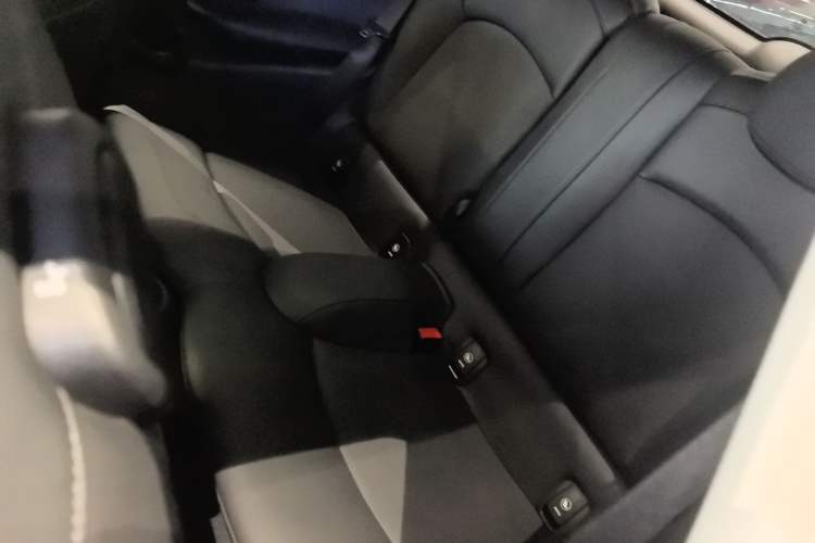 Used  MINI 2022 1.5T COOPER Classic Edition
