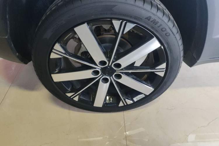 Used Geely Auto icon 2023 1.5TD Chocolate Smoothie Edition
