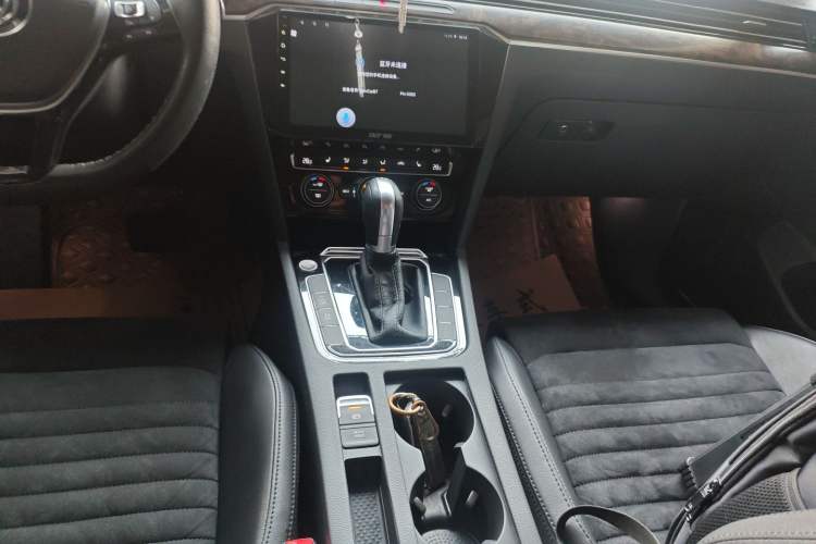 Used Volkswagen Magotan 2018 330TSI DSG Luxury Model
