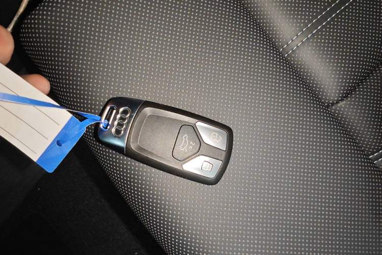 Used Audi A4L 2024 40 TFSI Fashion Dynamic Model
