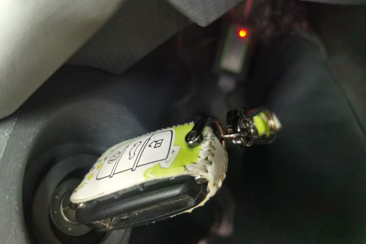 Used Chery QQ Ice Cream 2022 120km Conical Shape Lithium Iron Phosphate
