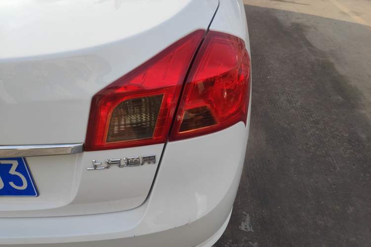 Used Buick Excelle 2015 1.5L Automatic Classic Model
