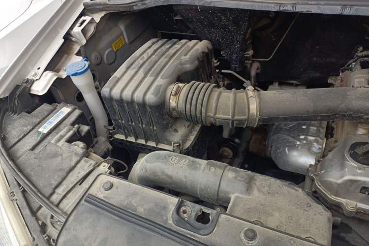 Used  M4 2019 Business & Travel Series 2.0L Manual Speed Edition China VI Standard
