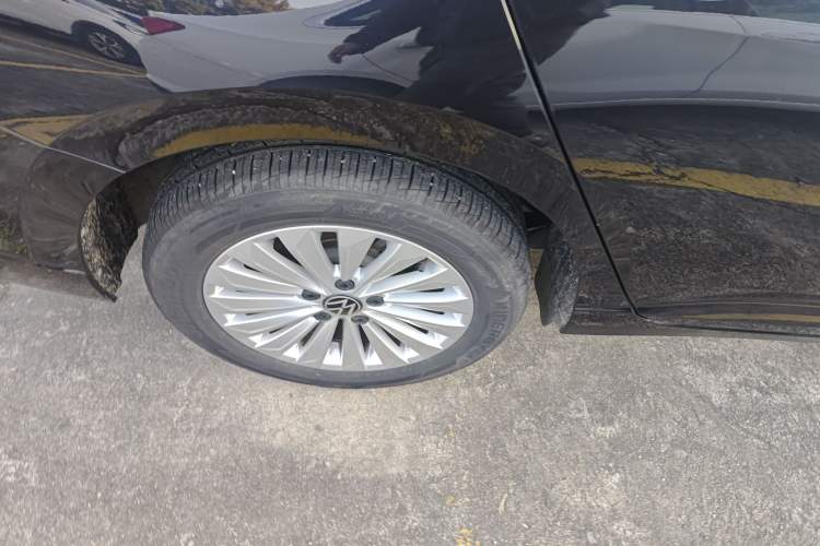 Used Volkswagen Lavida 2021 1.5L Automatic Comfort Edition
