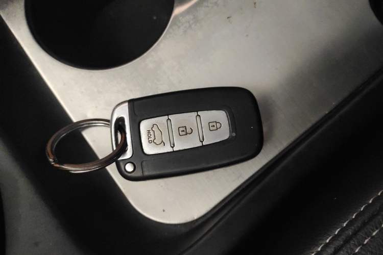 Used Kia Sportage R 2014 2.0L Automatic Two-Wheel Drive GLS Trim
