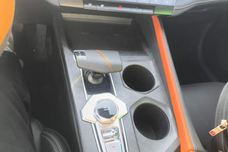 Used Changan UNI-V 2022 1.5T Prestige Version
