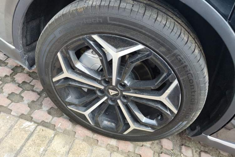 Used  SL03 2024 135Plus Glory Edition