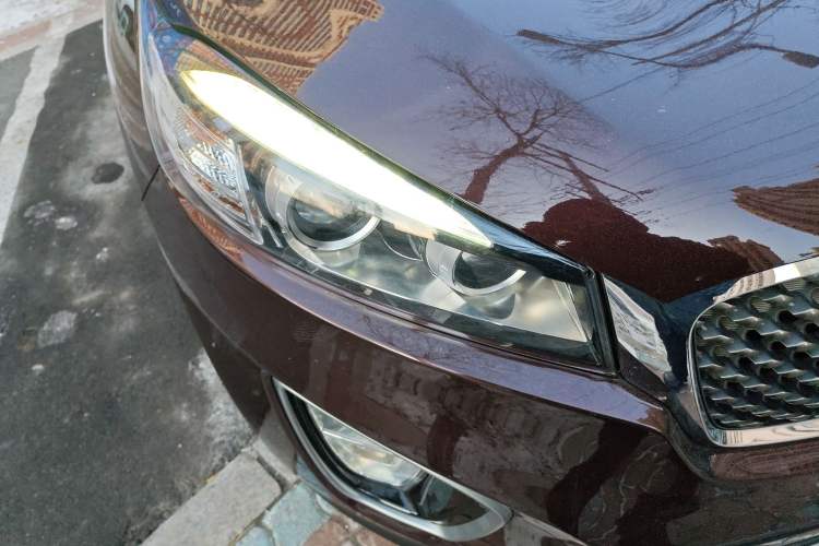 Used Kia Sorento 2015 Sorento L 2.4L Gasoline 4WD Elite Edition 7 Seats China IV Standard
