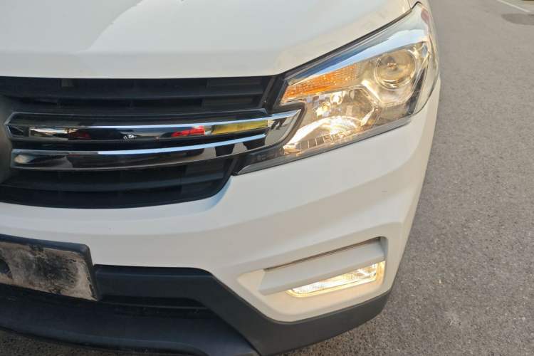 Used Dongfeng Fengon S560 2018 1.8L CVT Elite Model 7 Seats