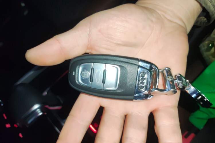 Used Audi Q5 2017 Plus 40 TFSI Technology Model
