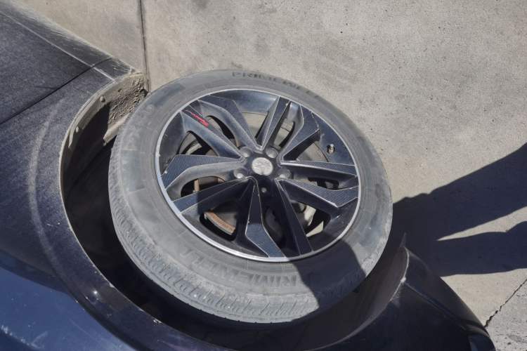 Used Venucia T90 2017 2.0L CVT Smart Edition
