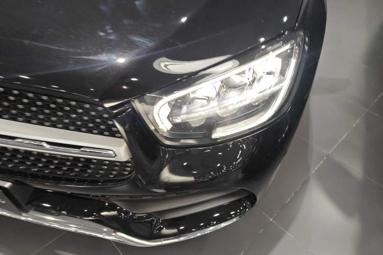 Used Mercedes-Benz GLC 2021 GLC 300 L 4MATIC Dynamic Model
