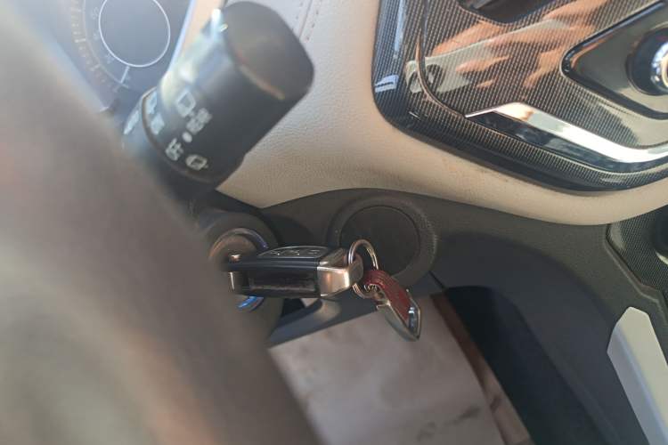 Used  M70 2017 1.5L manual first-class cabin
