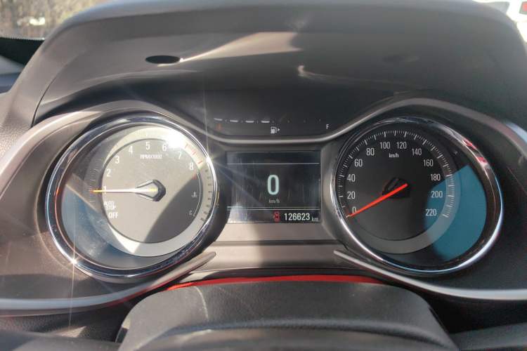 Used Chevrolet Orlando 2019 Redline 530T Automatic Enjoyment Version (5+2 Seating) China VI
