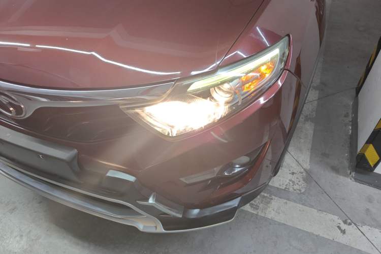 Used Soueast DX7 2017 1.5T Automatic Glory Edition
