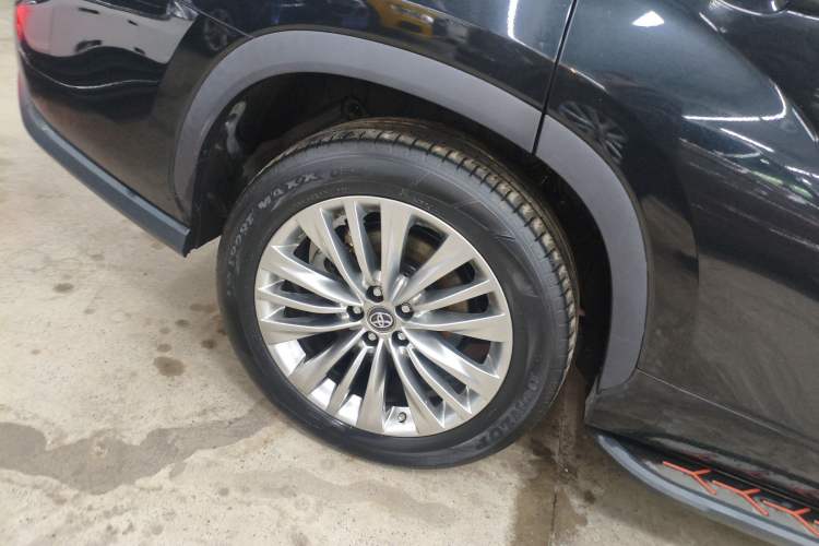 Used Toyota Highlander 2022 Dual-Engine 2.5L Four-Wheel Drive Prestige Version 7 Seats