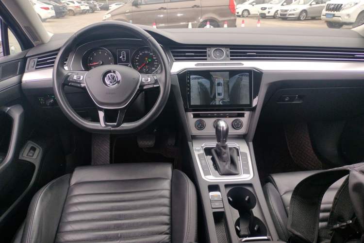 Used Volkswagen Magotan 2019 280TSI DSG Comfort Model China VI Standard
