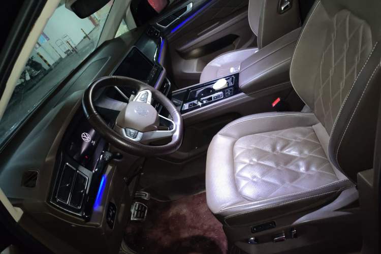 Used Volkswagen Viloran 2023 380TSI Prestige Edition
