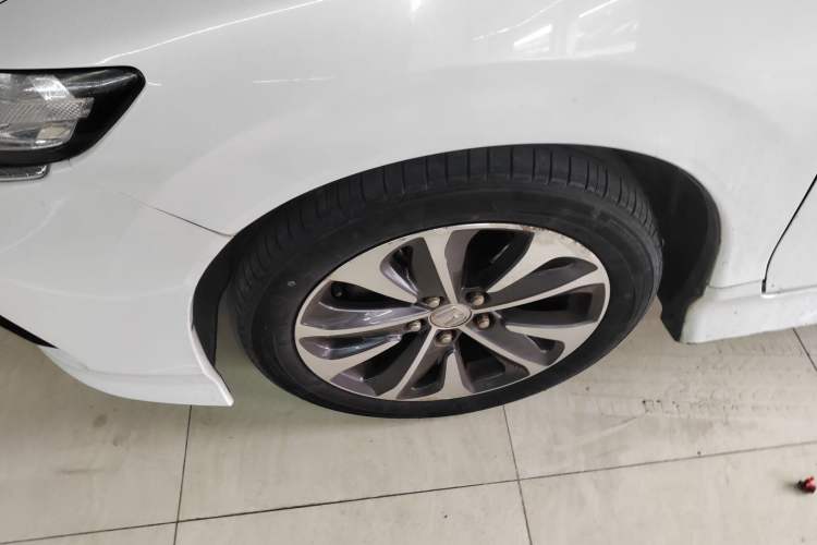 Used Honda Jade 2017 210TURBO CVT Fashion Edition 5-seater
