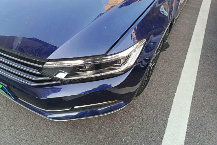 Used Volkswagen Variant 2018 380TSI Two-Wheel Drive Comfort Edition
