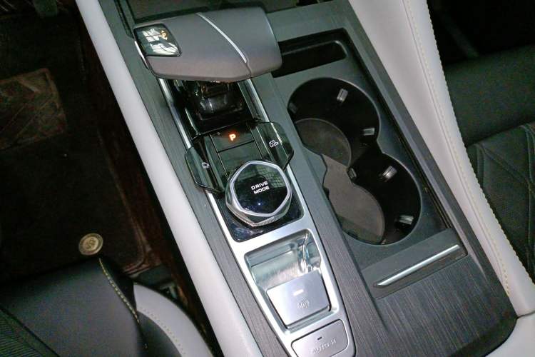 Used Changan CS75 PLUS 2023 3rd Generation 2.0T Automatic Prestige Version
